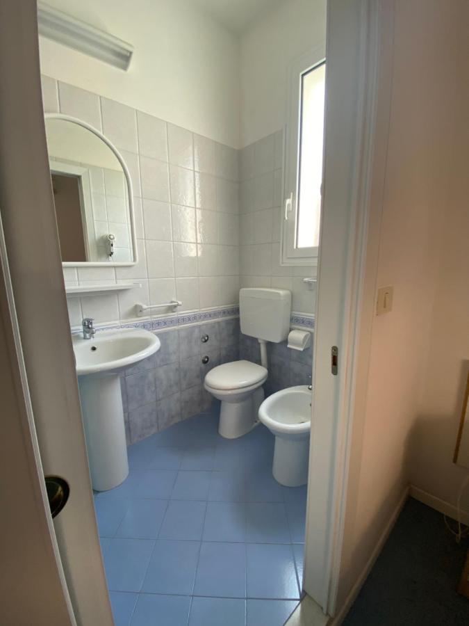 B&B Hotel Lucciola カットーリカ エクステリア 写真