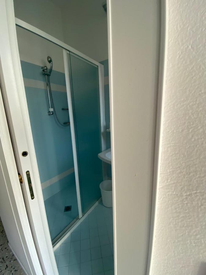 B&B Hotel Lucciola カットーリカ エクステリア 写真