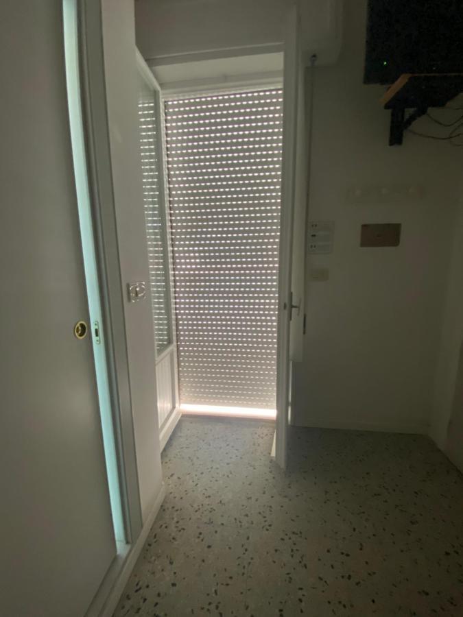 B&B Hotel Lucciola カットーリカ エクステリア 写真